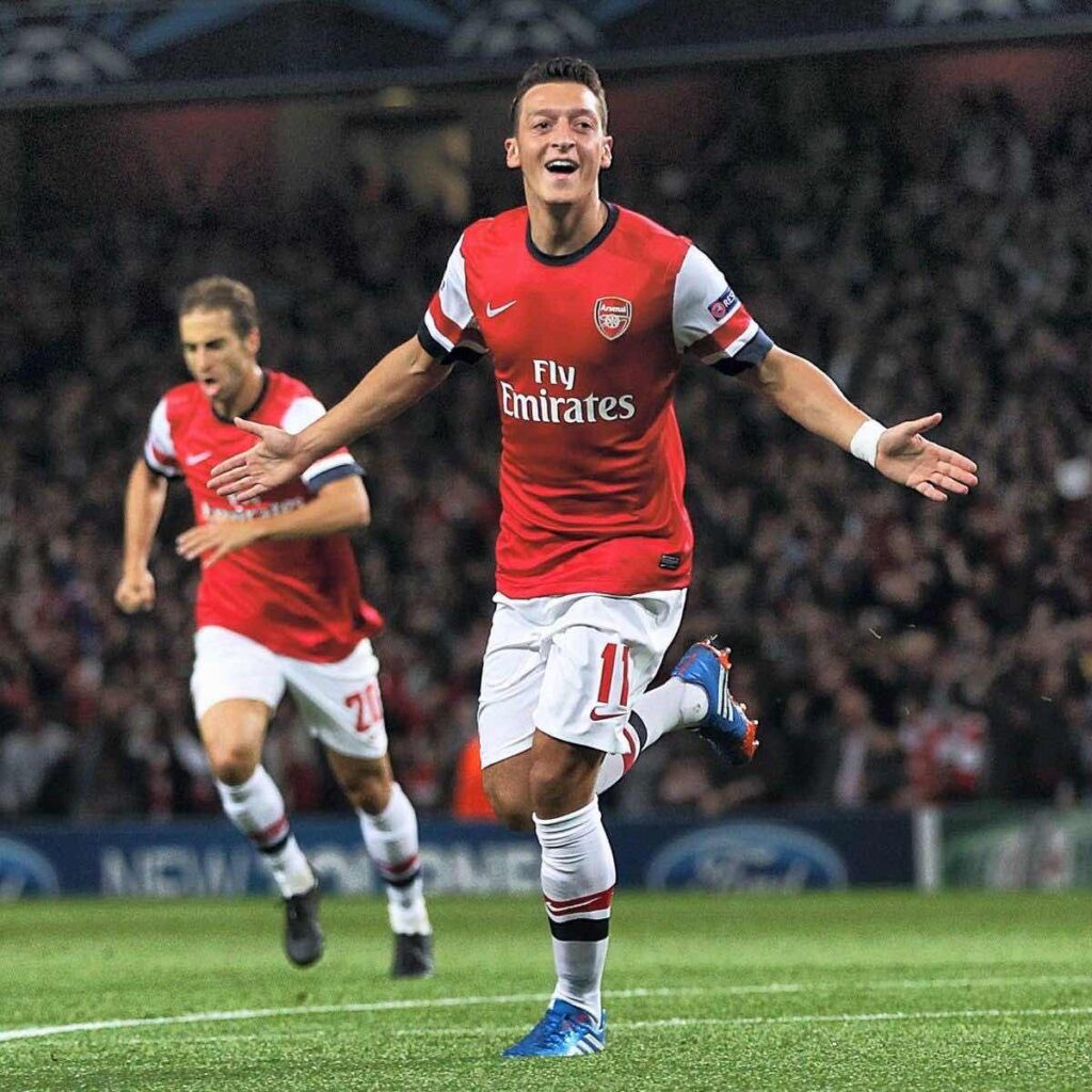 7 بطولات كبرى.. مسعود أوزيل يحطم الأرقام بأفضل تمريرة حاسمة في تاريخ كرة القدم 2 أفضل تمريرة